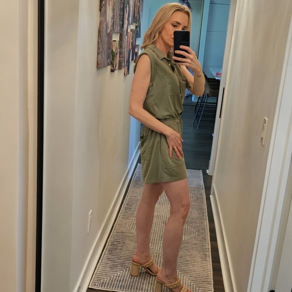 NWT Lou & Grey Green Sleeveless Romper - Size S - Picture 5 of 15